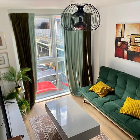 Апартаменты Luxury Urban Tranquility At B1 Бирмингем Экстерьер фото